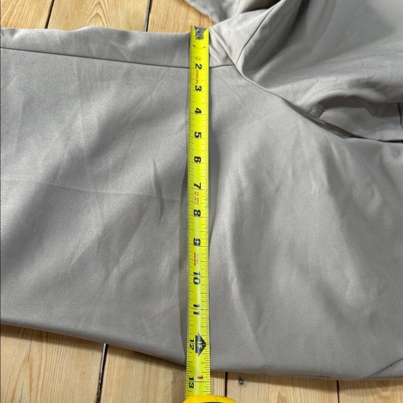 Apt.9 Women’s Pants Curvy Trouser Mid Rise Sz 10P Tan color Stretch - Picture 9 of 9